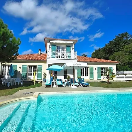 Couette-café Florida 4*