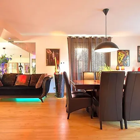 Couette-café Florida 4*