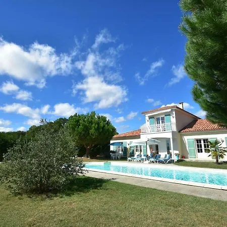 Oda ve Kahvaltı Florida 4*