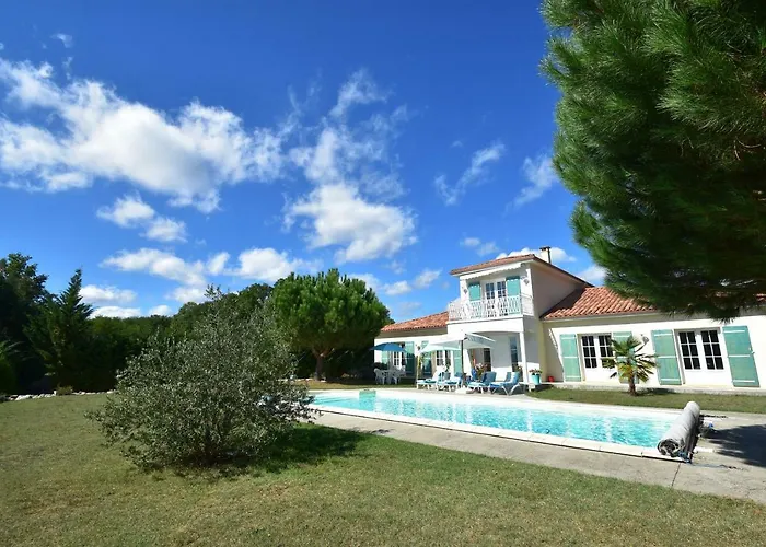 Oda ve Kahvaltı Florida 4*